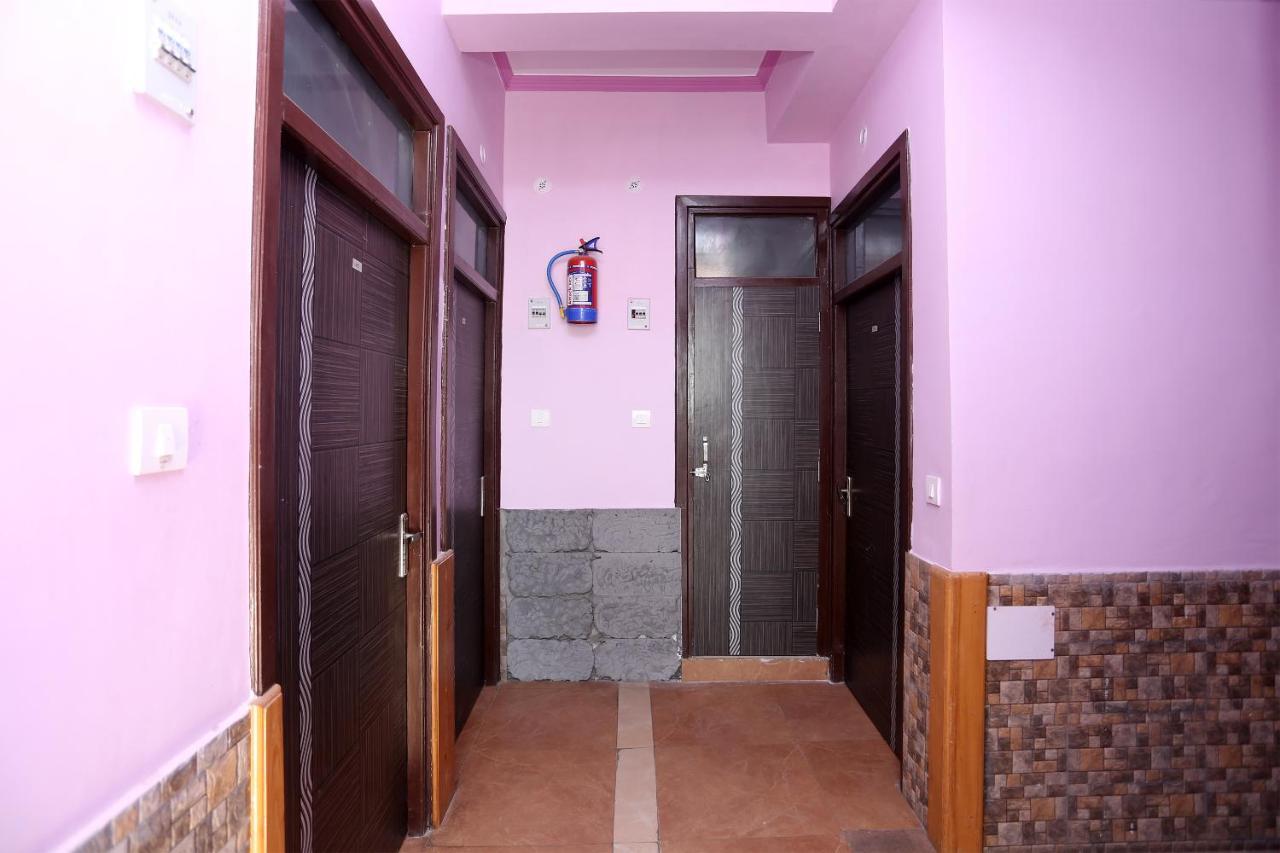 Oyo 19406 Hotel Janta Palace 阿尔莫拉 外观 照片