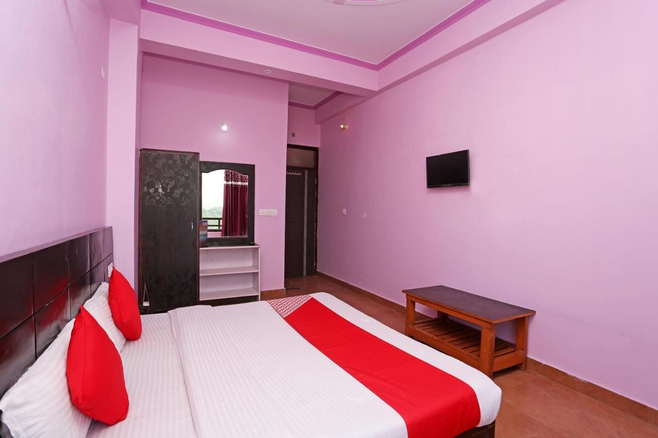 Oyo 19406 Hotel Janta Palace 阿尔莫拉 外观 照片