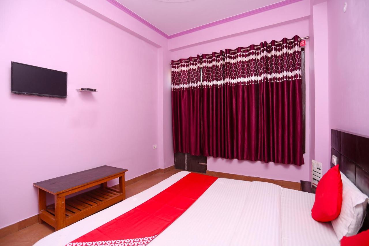 Oyo 19406 Hotel Janta Palace 阿尔莫拉 外观 照片