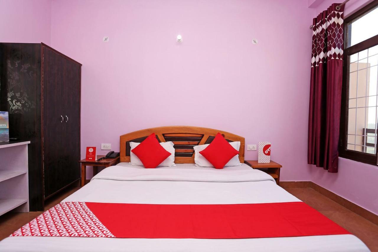 Oyo 19406 Hotel Janta Palace 阿尔莫拉 外观 照片